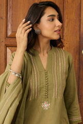 Kashida Kiara Olive Green Kurta