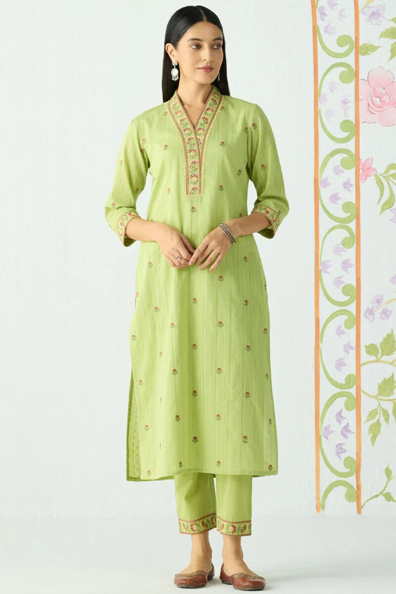 Surplus: Mehraab Safar Kurta