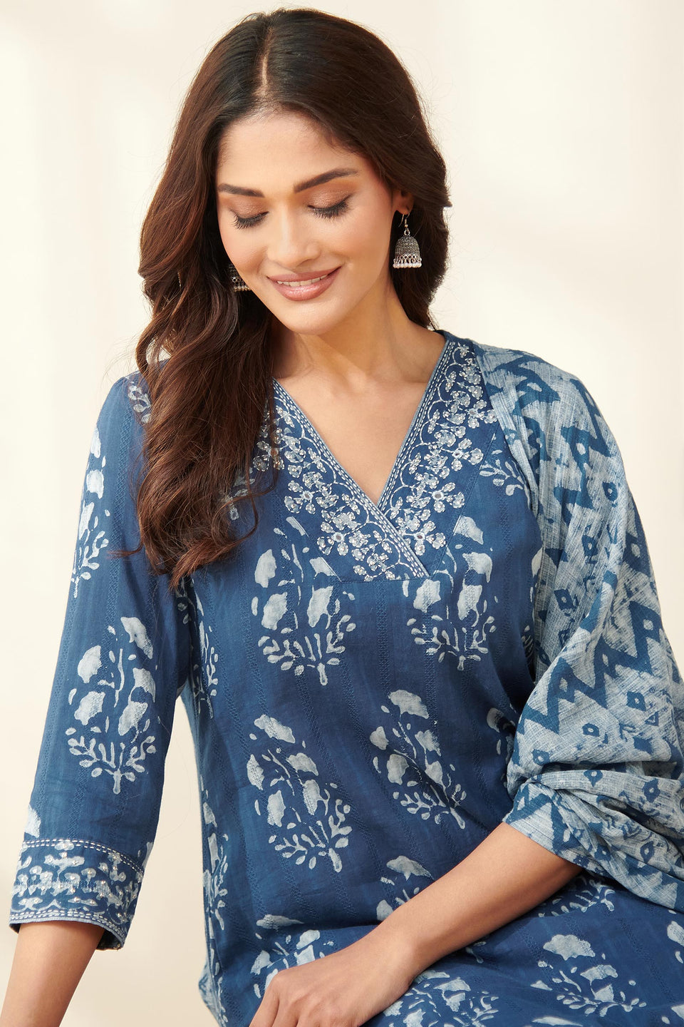 Surplus: Noor Rumaisa Akola Kurta