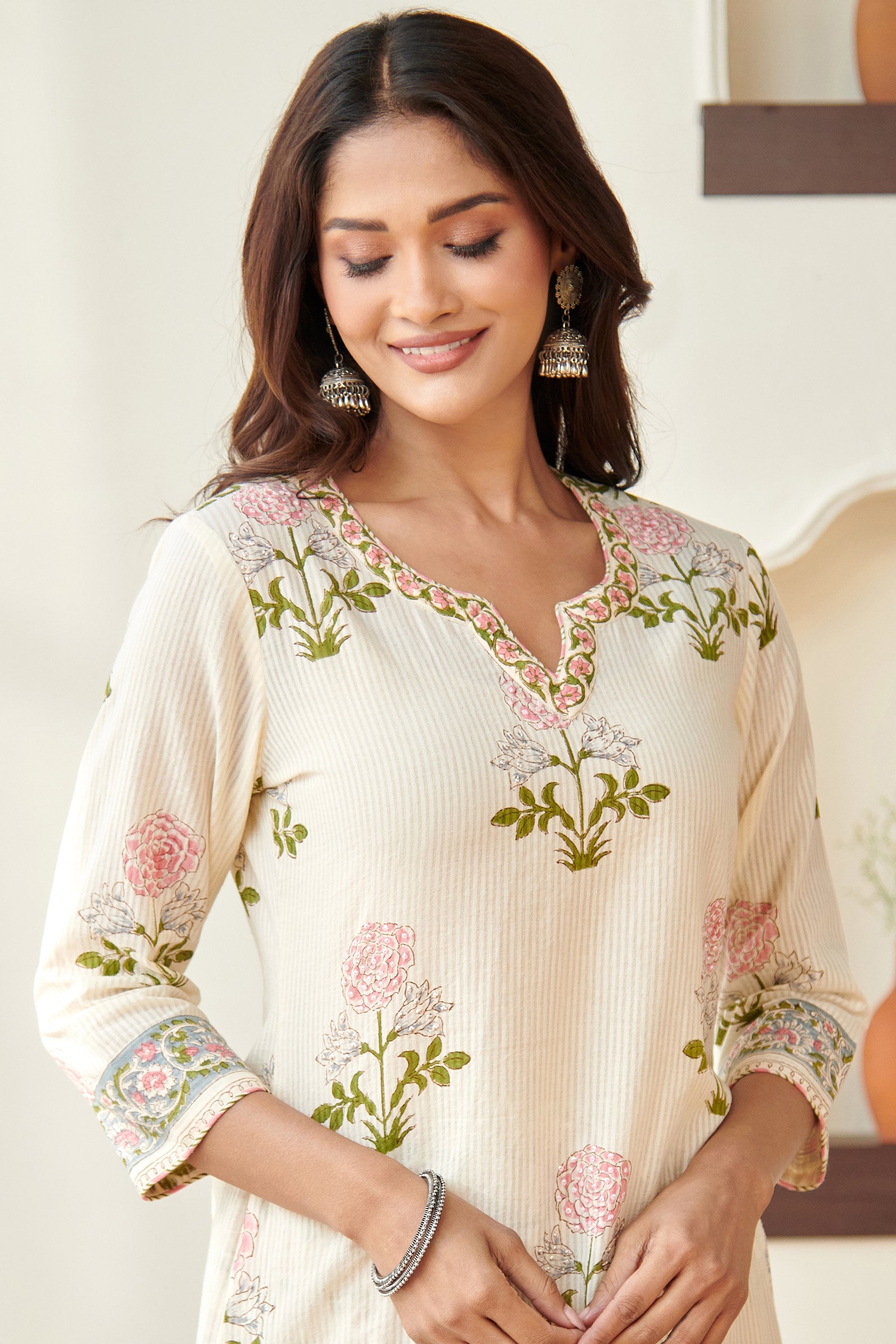 Nasrine Saba Sanganeri Kurta