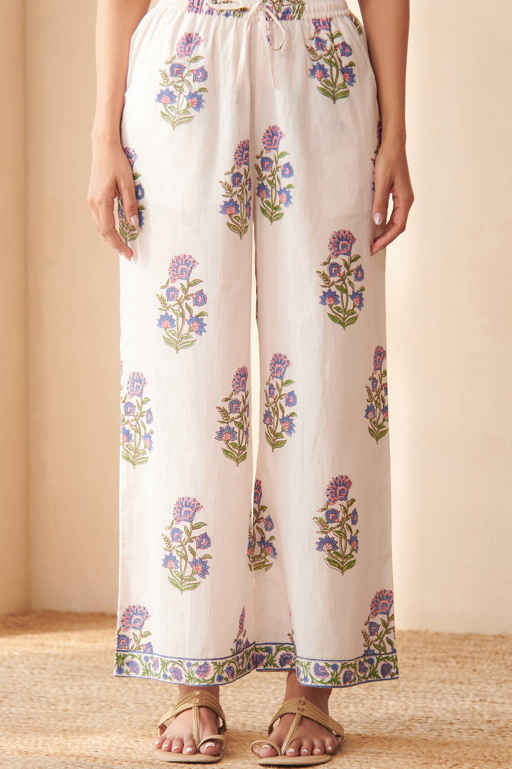 Gulbarg Zeinab Sanganeri Farsi