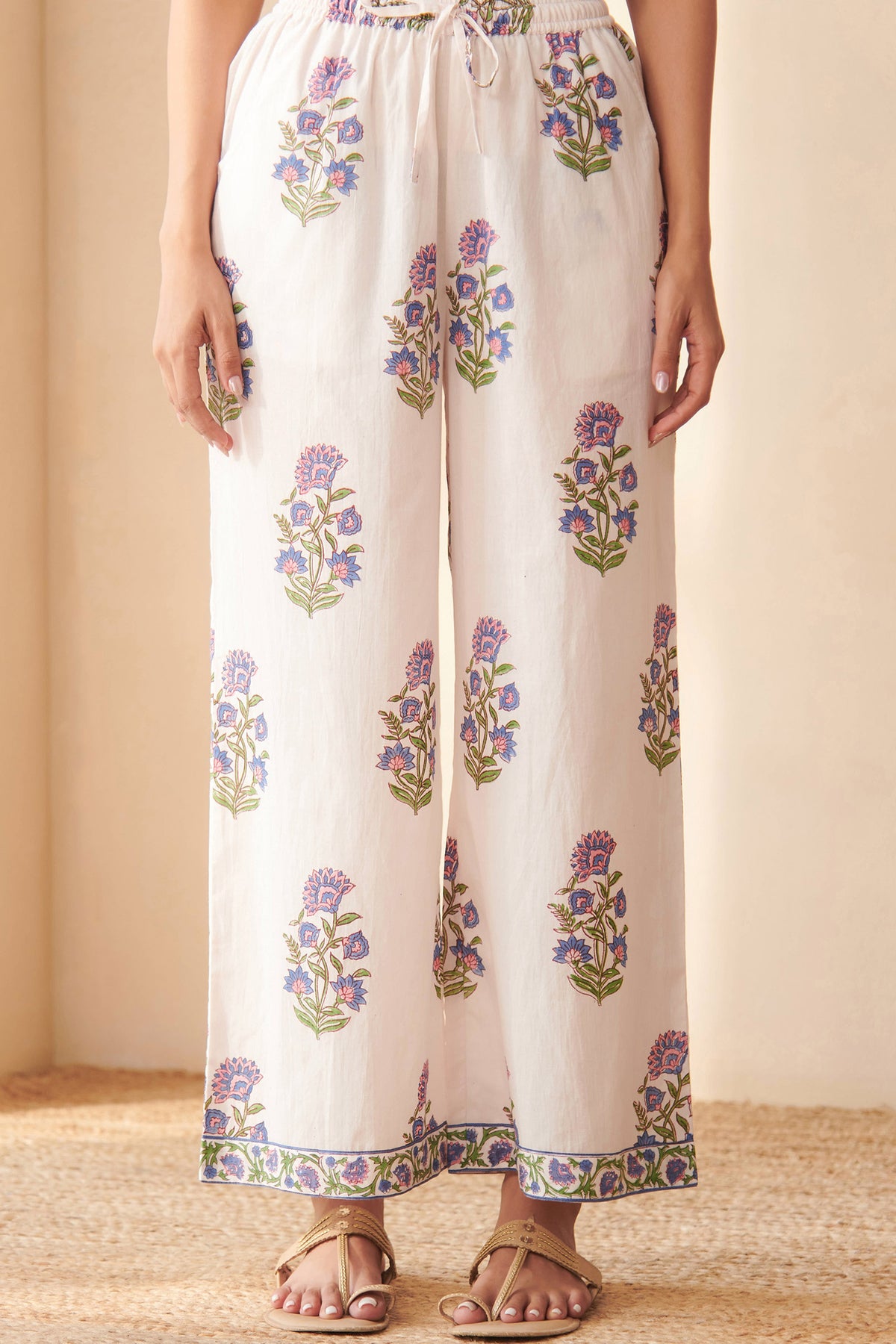 Gulbarg Zeinab Sanganeri Farsi