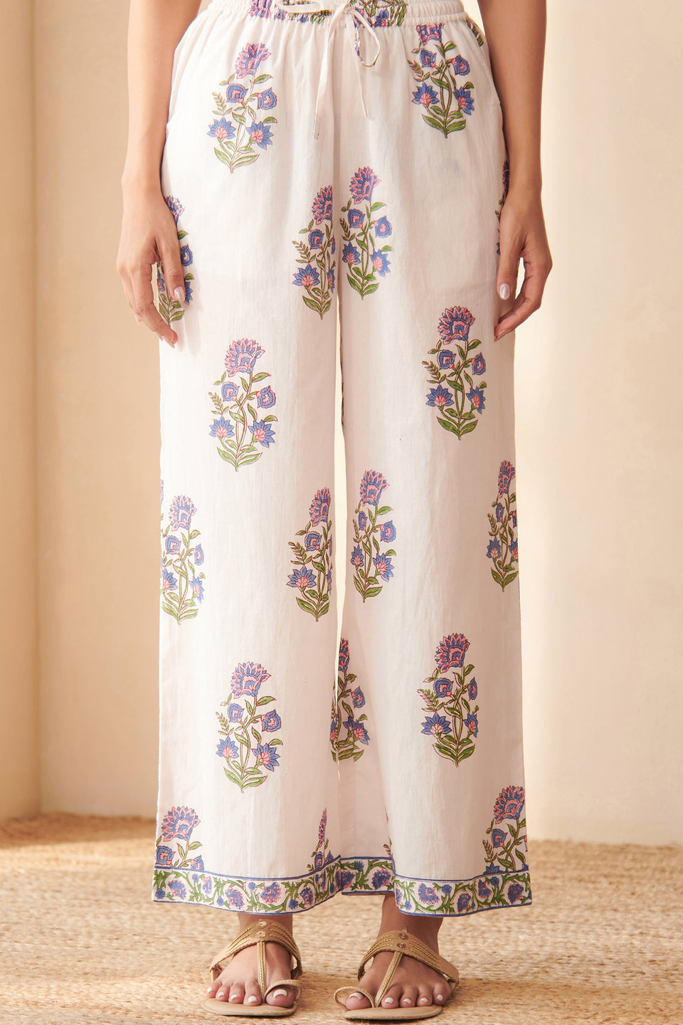 Gulbarg Zeinab Sanganeri Farsi