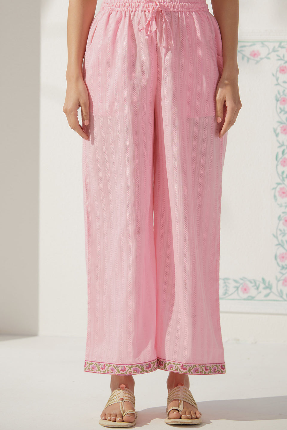 Surplus: Mehraab Rozinah Pink Farsi