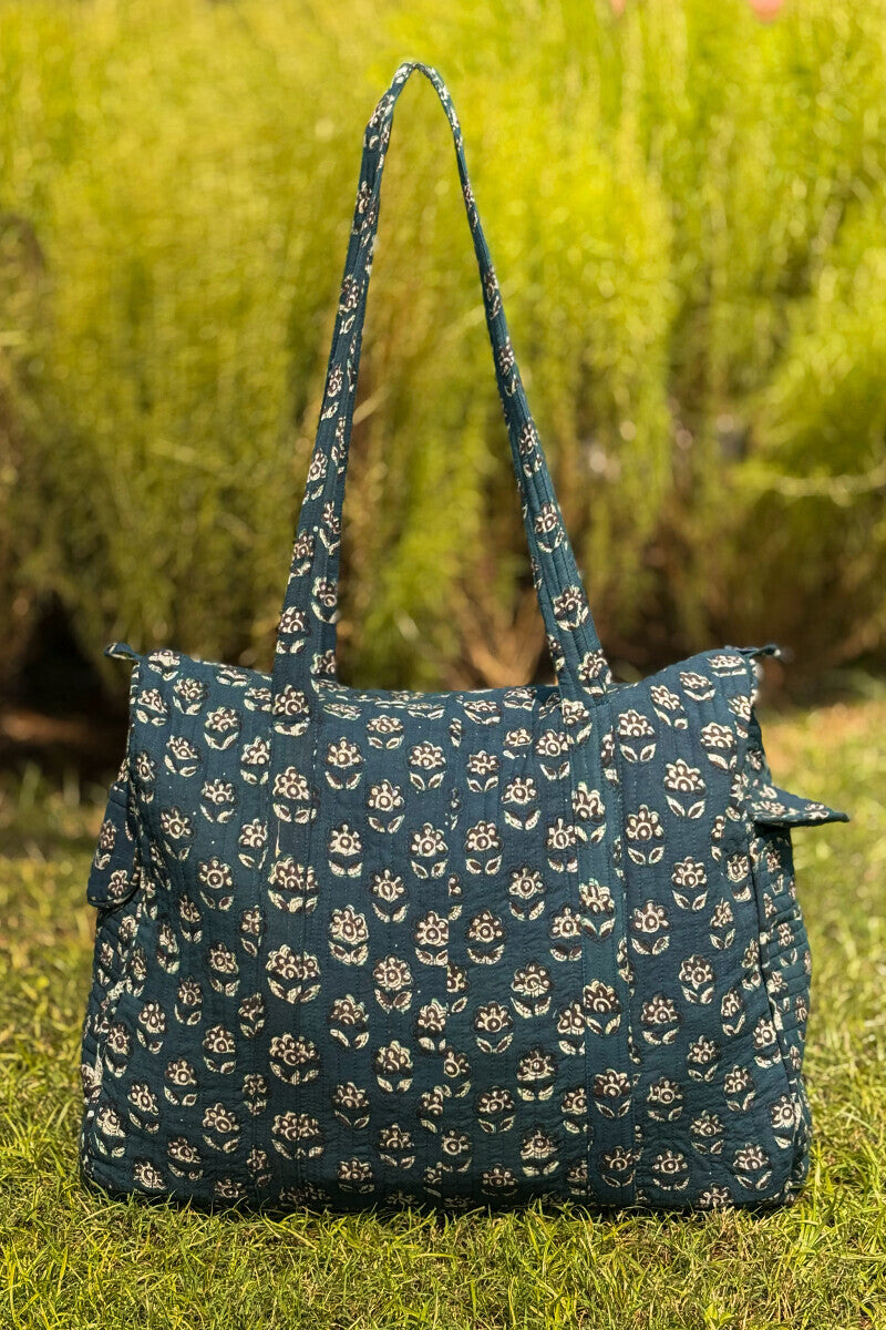 Roza Sabeen Holdall Bag