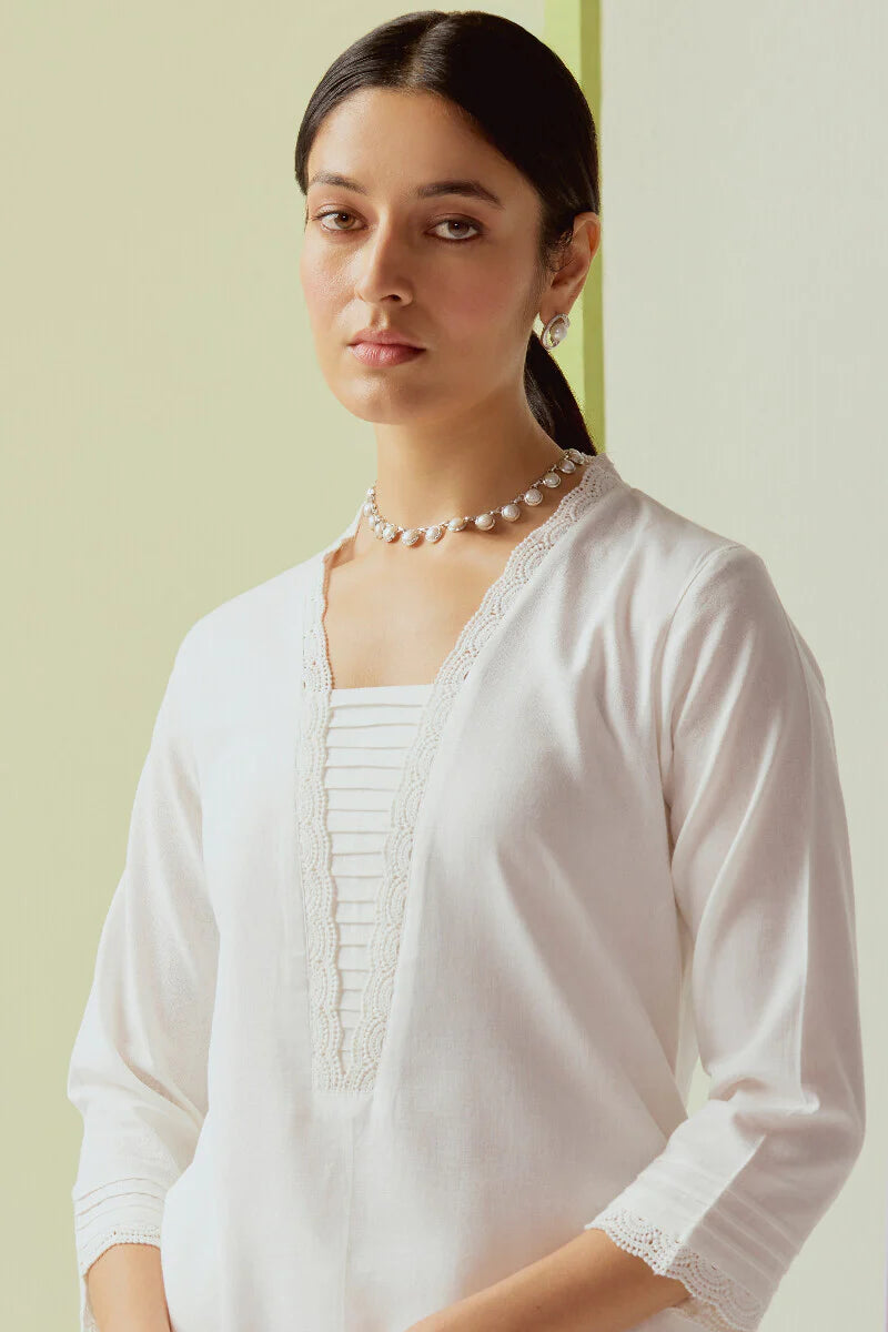Surplus: Roza Sehreen White Kurta