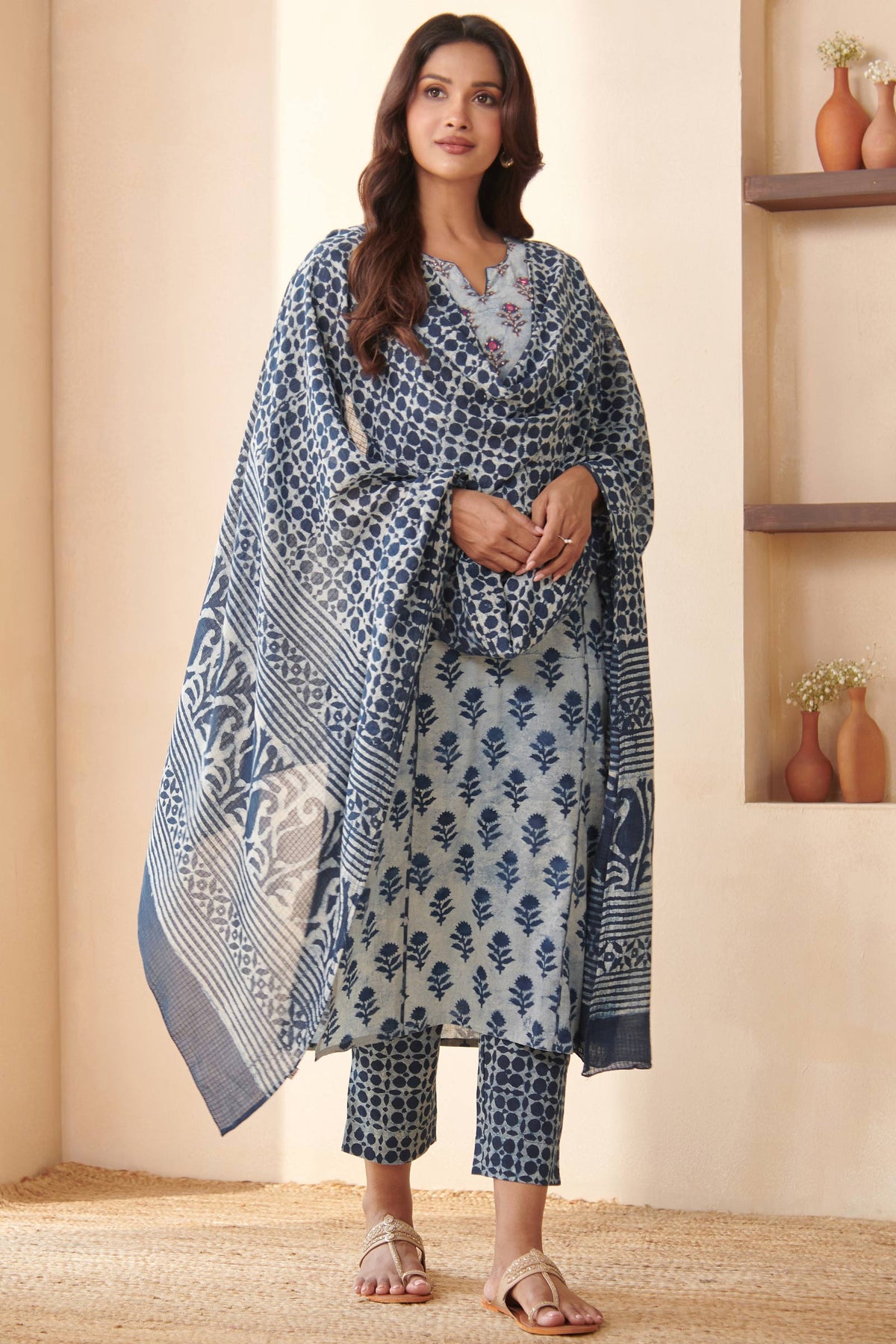 Surplus: Nurtaj Rumaisa Bagru Dabu Kurta