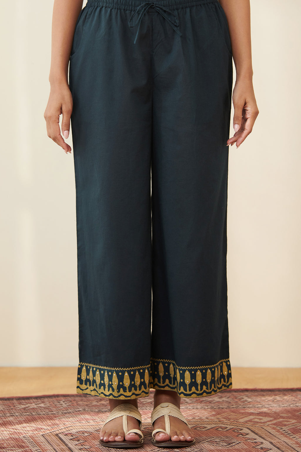 Sehra Zaira Green Farsi