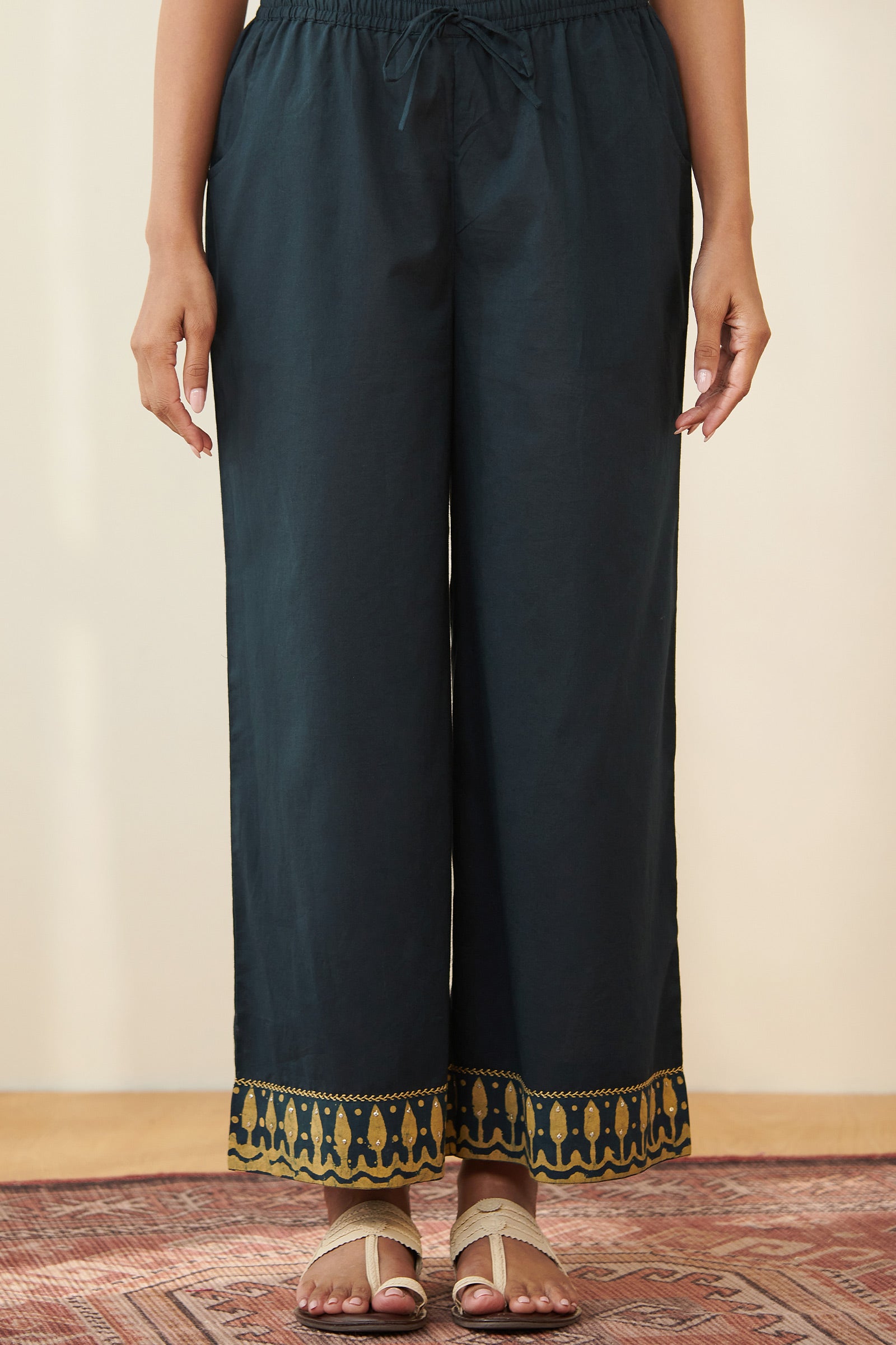 Sehra Zaira Green Farsi