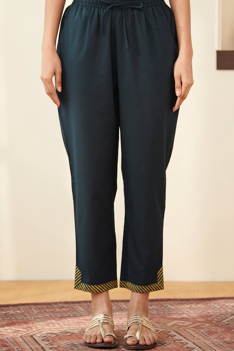 Sehra Nikhat Green Narrow Pants