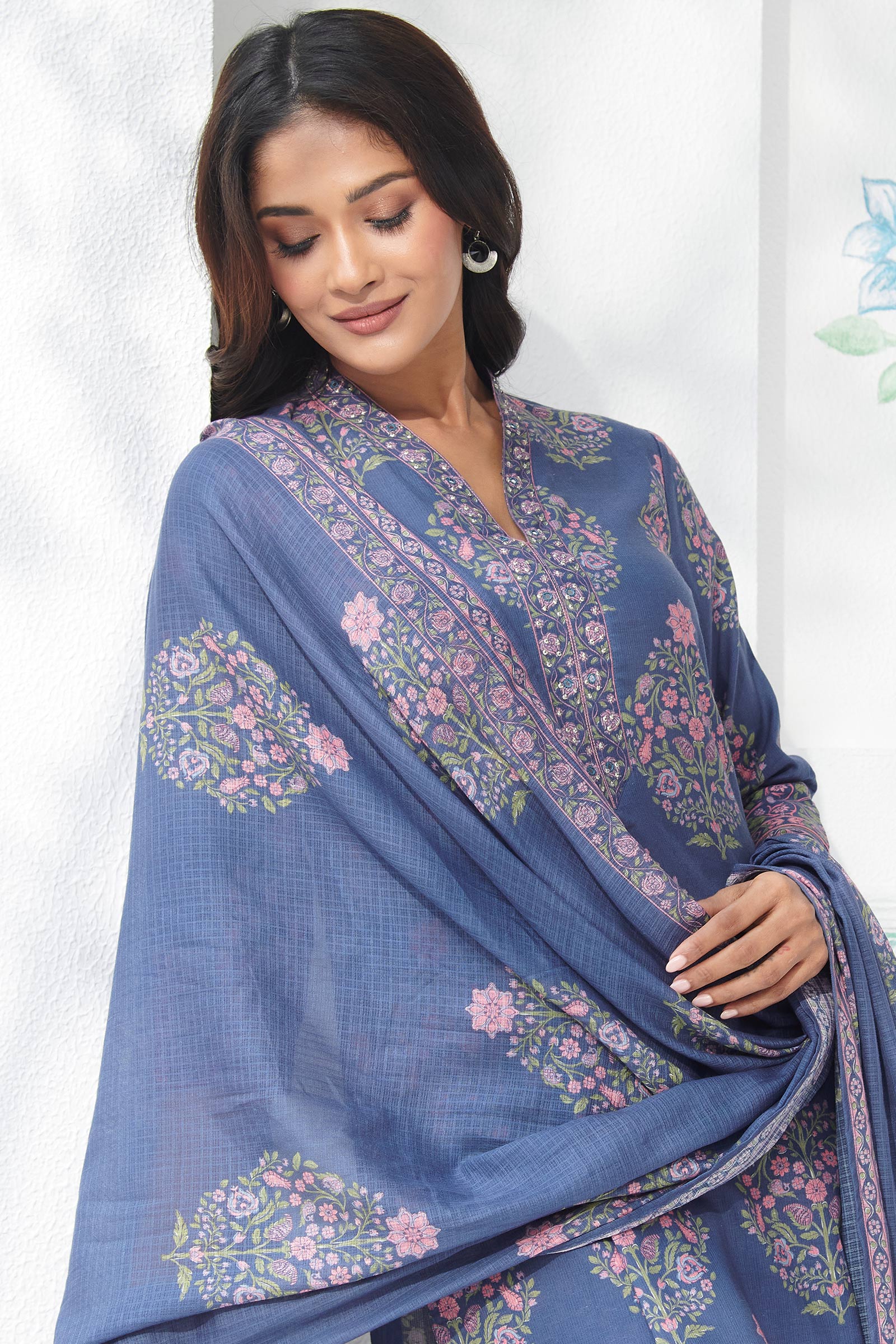 Surplus: Gulbahar Shahida Dupatta