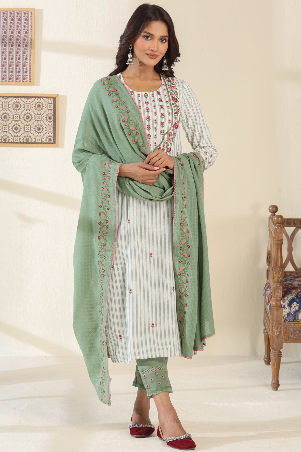 Mehraab Maisha Dupatta