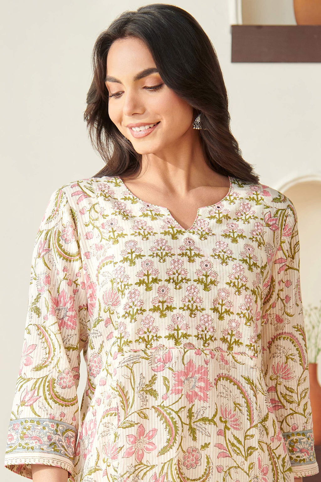 Roz Meher Samaira Kurta