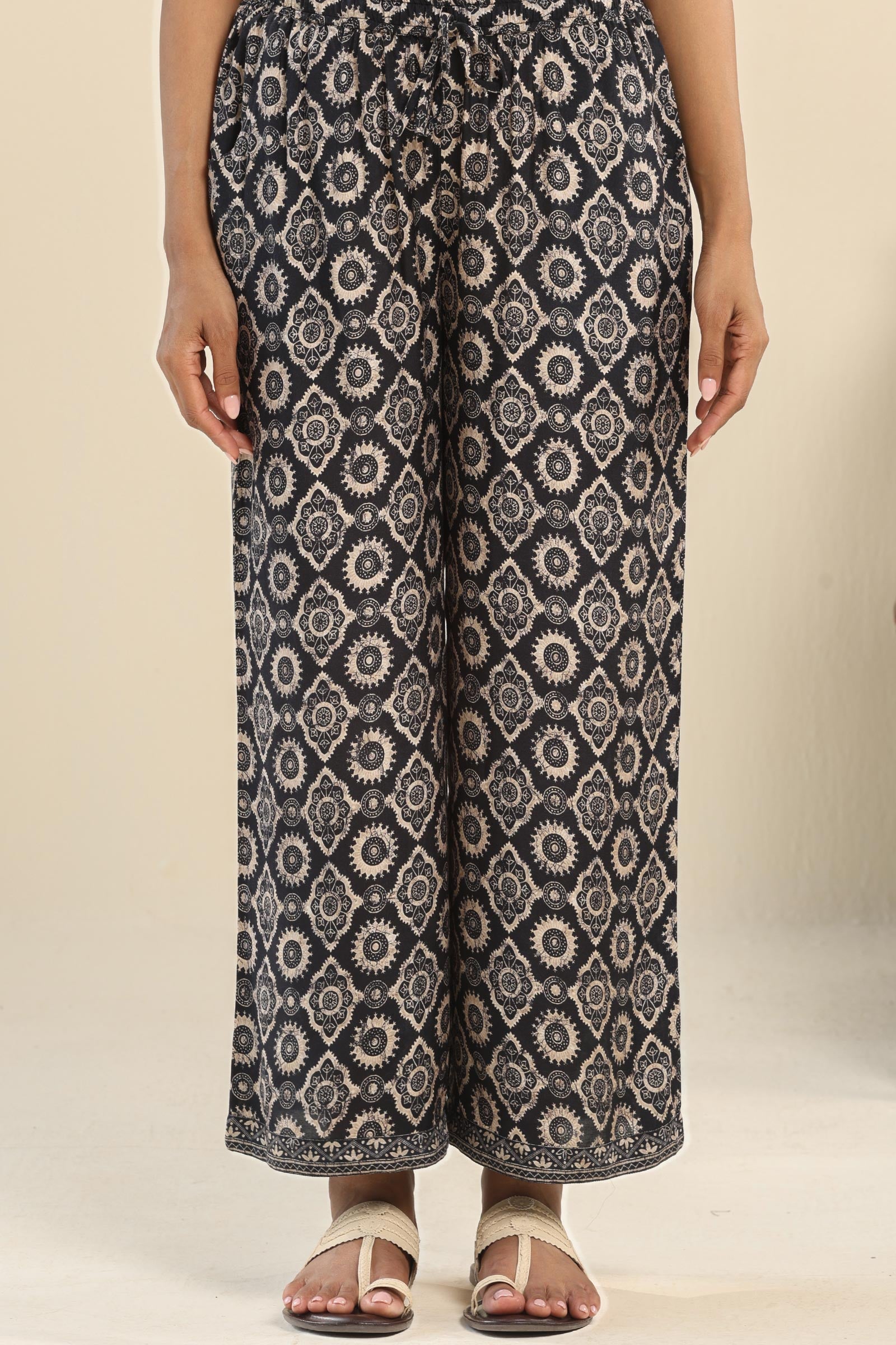 Rangrez Jasmin Farsi