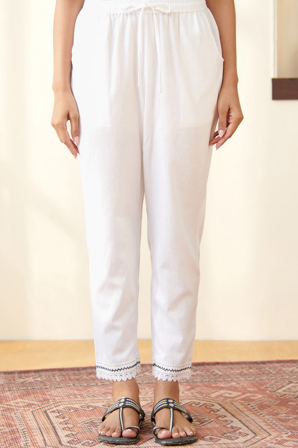 Kashida Parisa White Narrow Pants