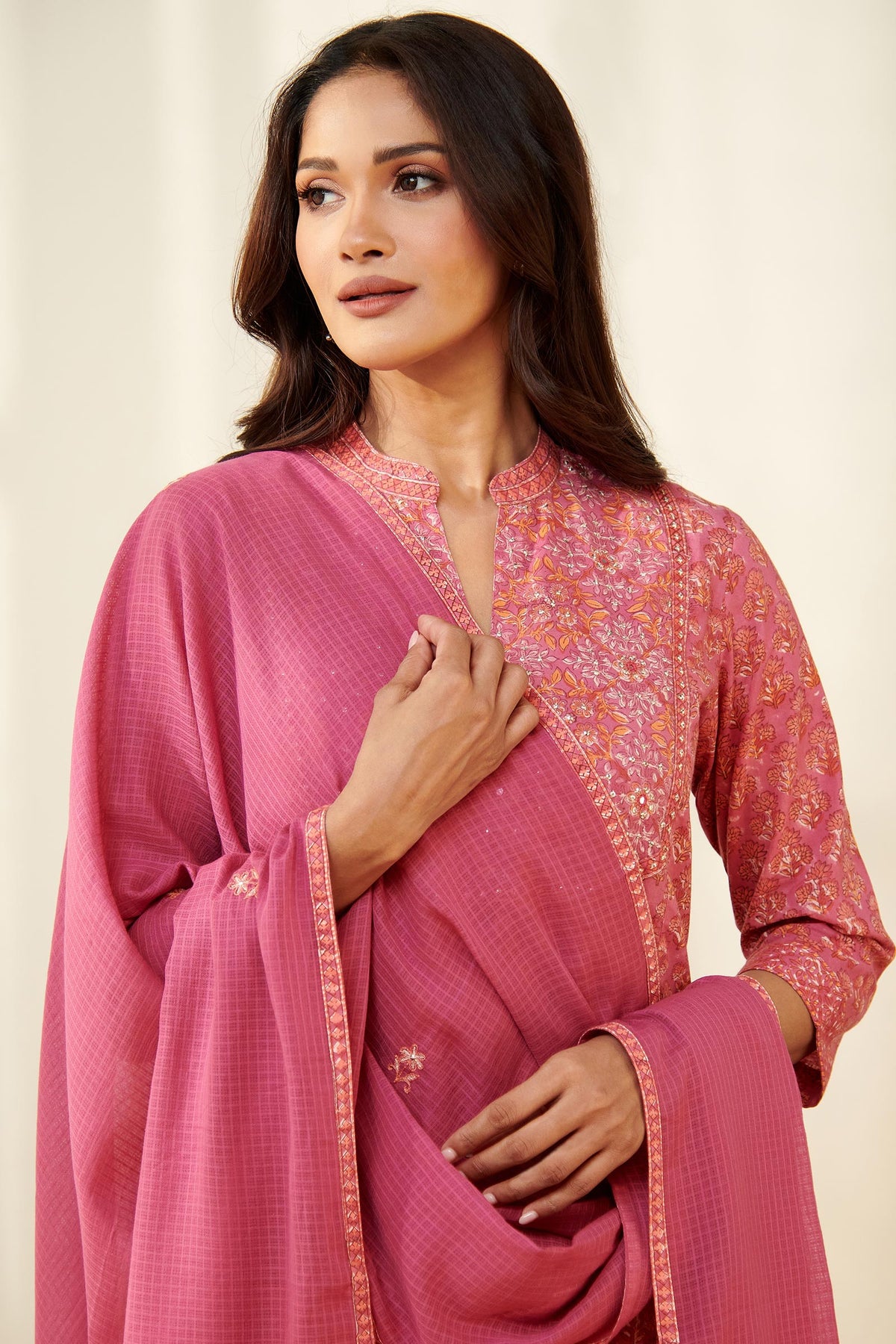 Gauhar Yana Dupatta