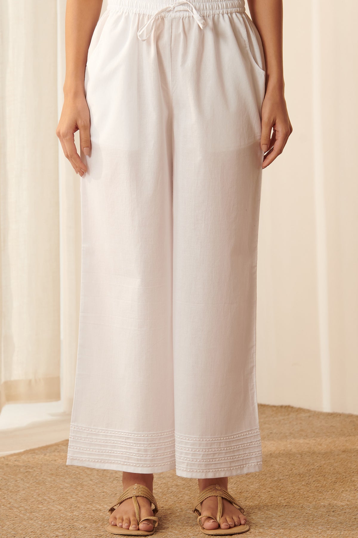 Roza Kainaat White Farsi