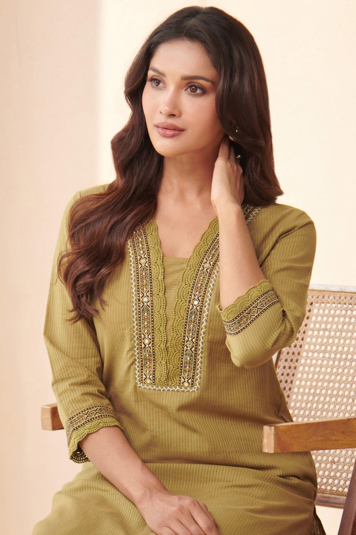 Sehra Asma Ajrak Kurta