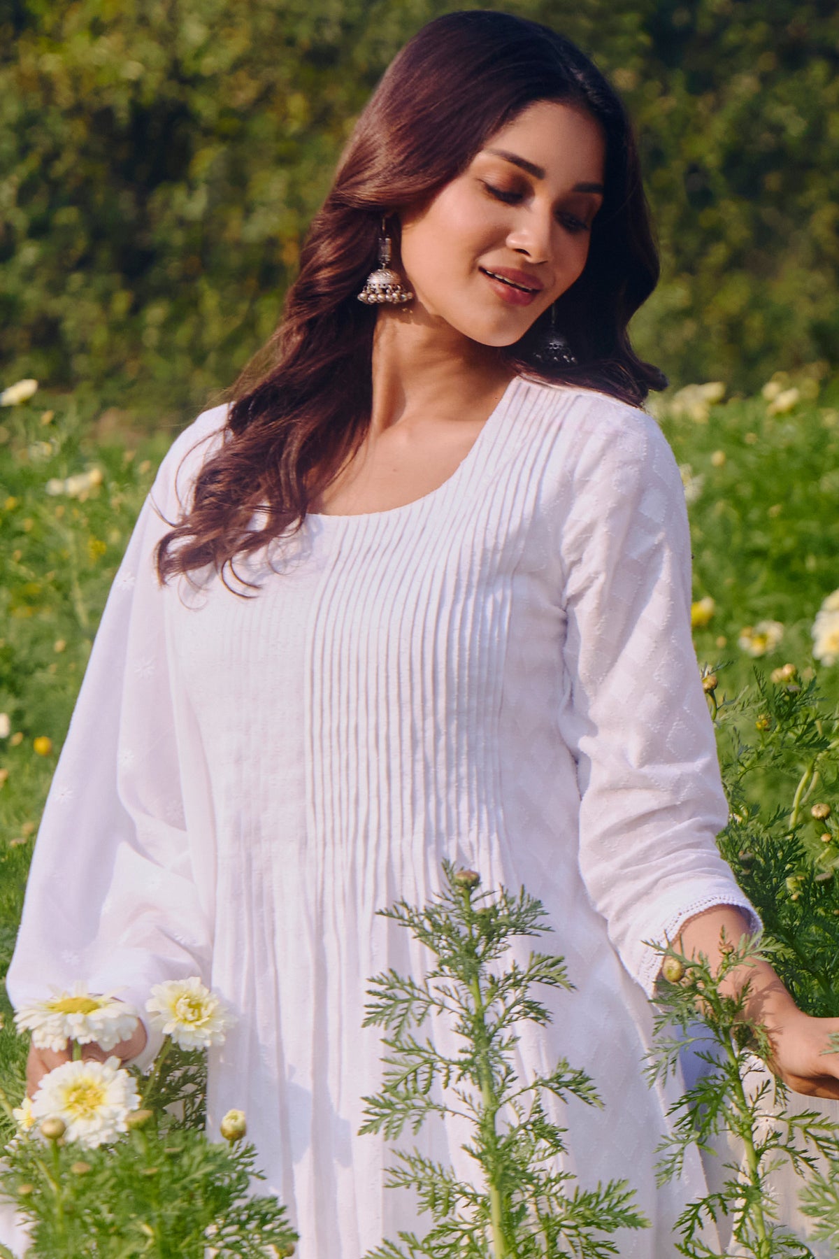 Raahat Naadiya White Kurta