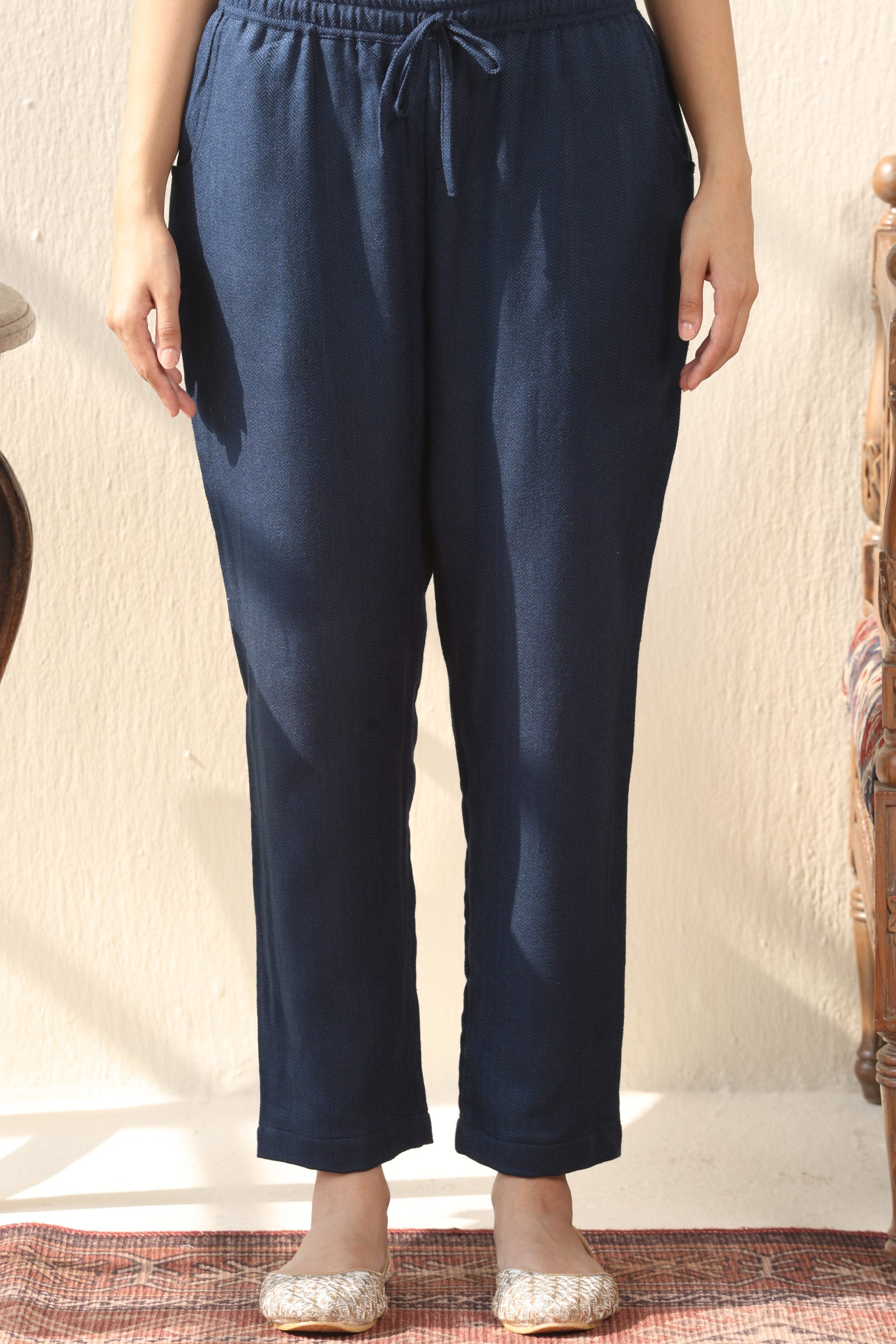 Naadirah Fida Faux Wool Narrow Pants