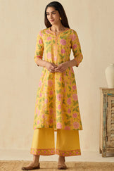 Surplus: Meher Saima Kurta