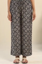 Surplus: Rangrez Jasmin Farsi