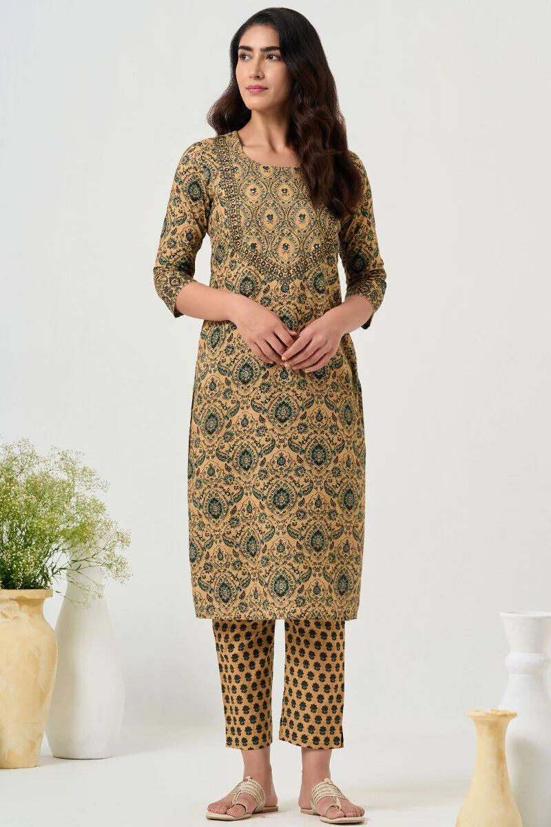 Surplus: Rangrez Naziya Kurta