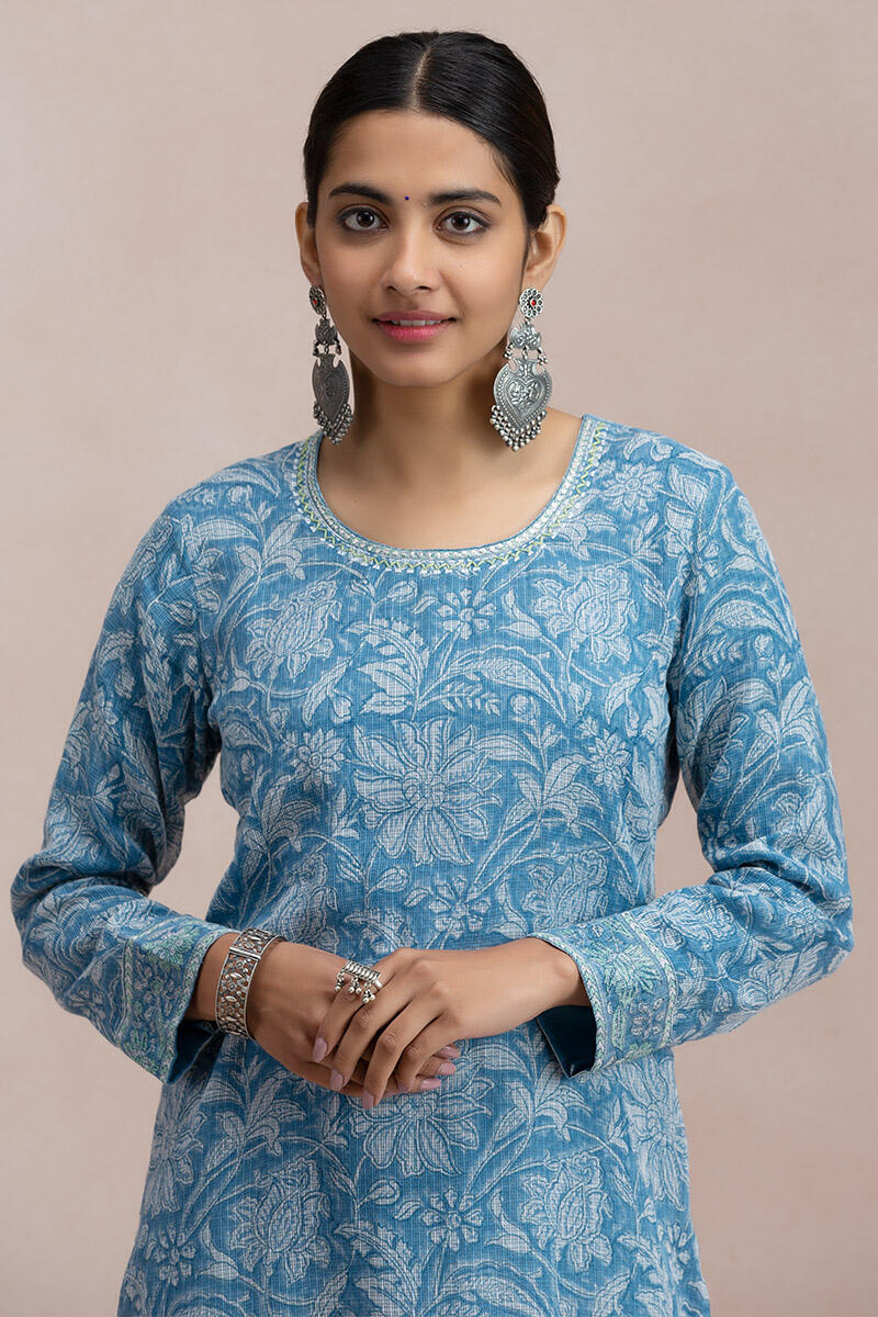 Gauhar Farhat Kota Kurta