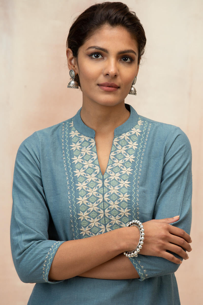 Naadirah Nazm Handloom Kurta