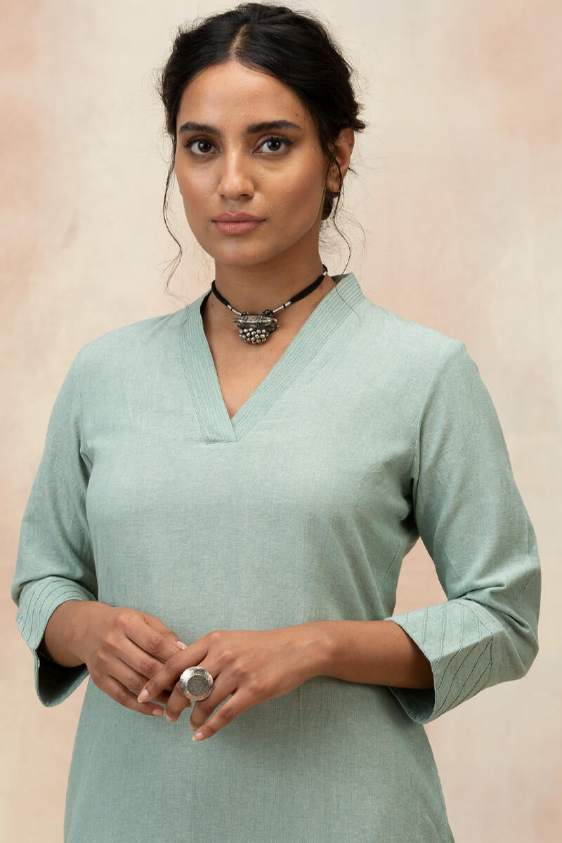 Naadirah Tasnim Handloom Kurta