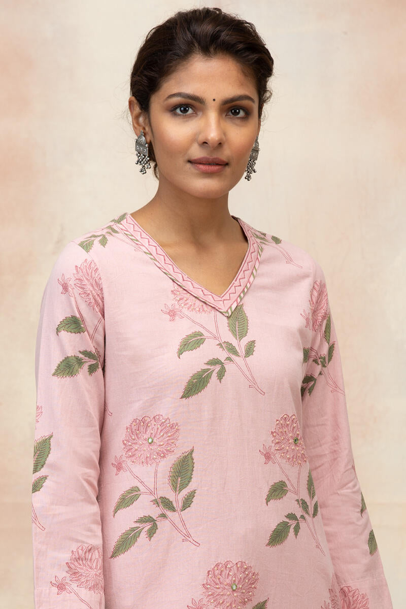 Naadirah Mirza Kurta