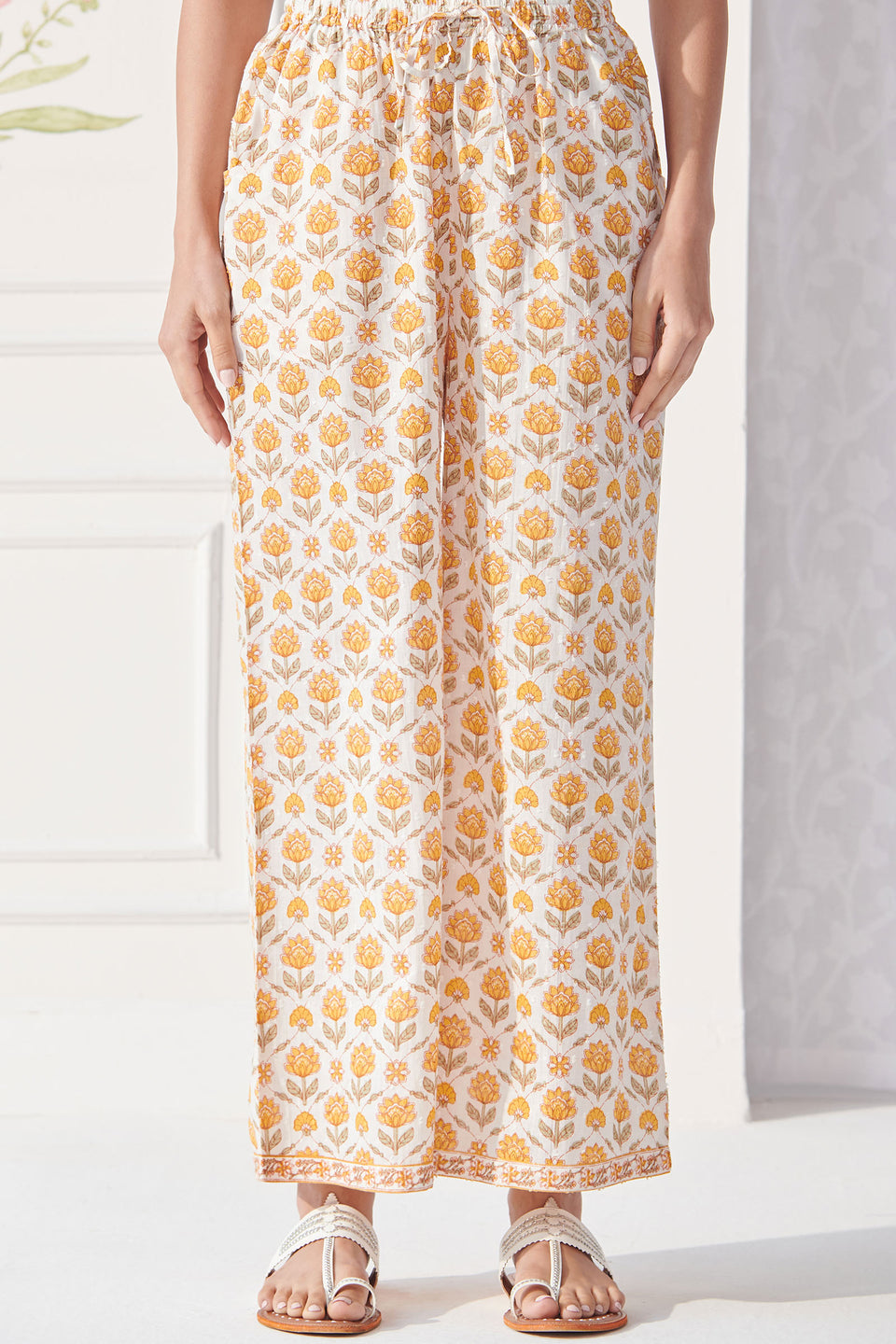 Gulbahar Tazmeen Sanganeri Farsi