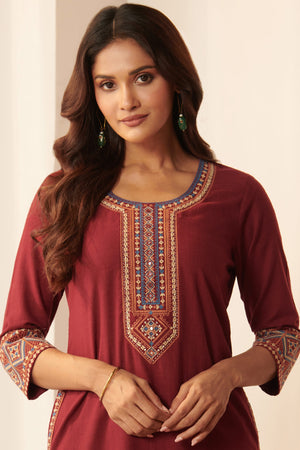 Mehraab Aahana Maroon Kurta