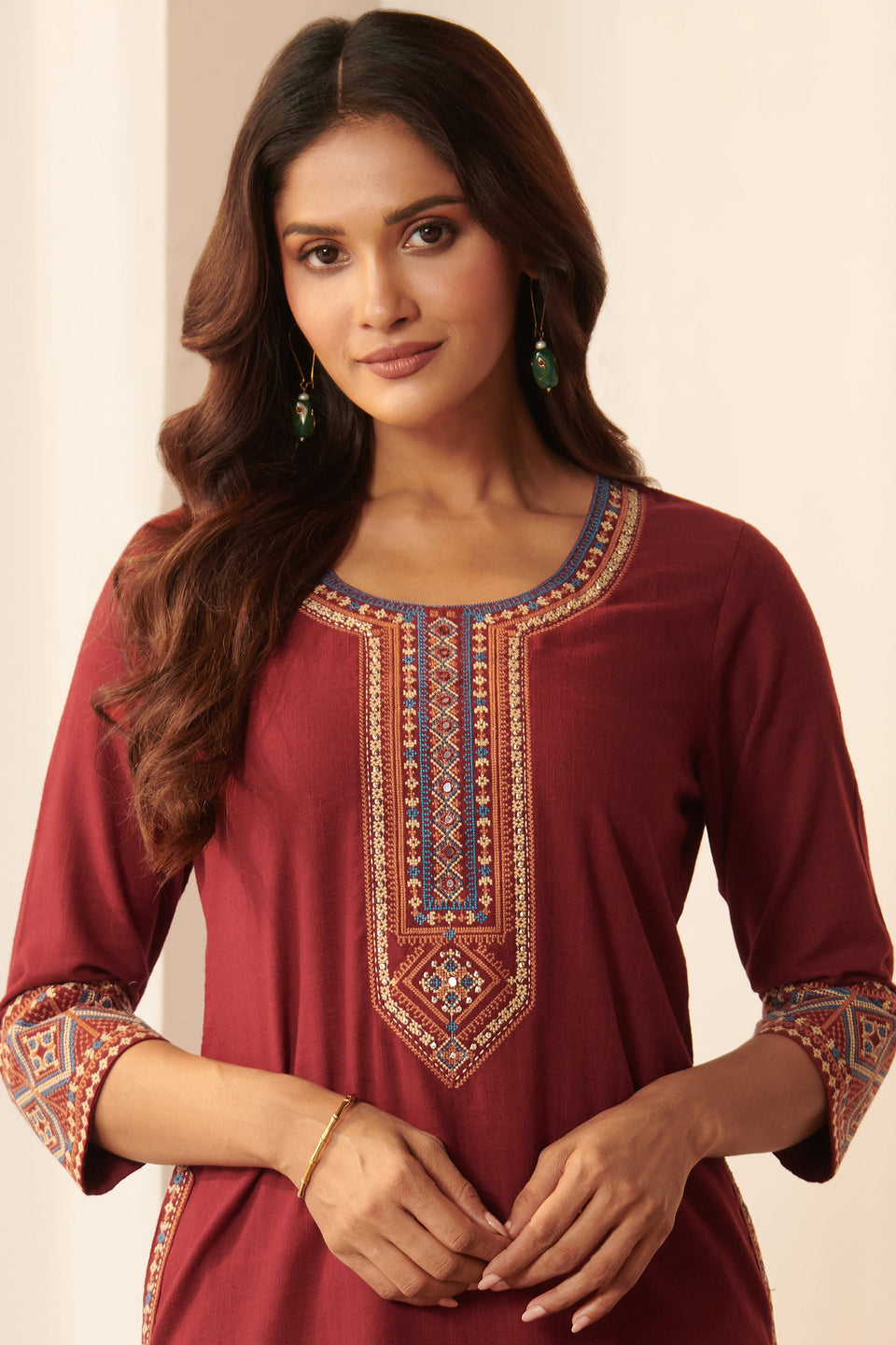 Mehraab Aahana Maroon Kurta