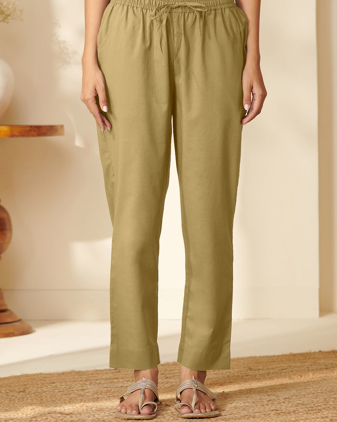 Roza Aafiyah Olive Green Narrow Pants