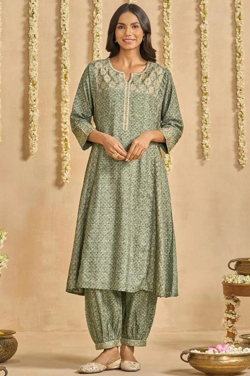 Surplus: Mehrunissa Nasrin Kurta