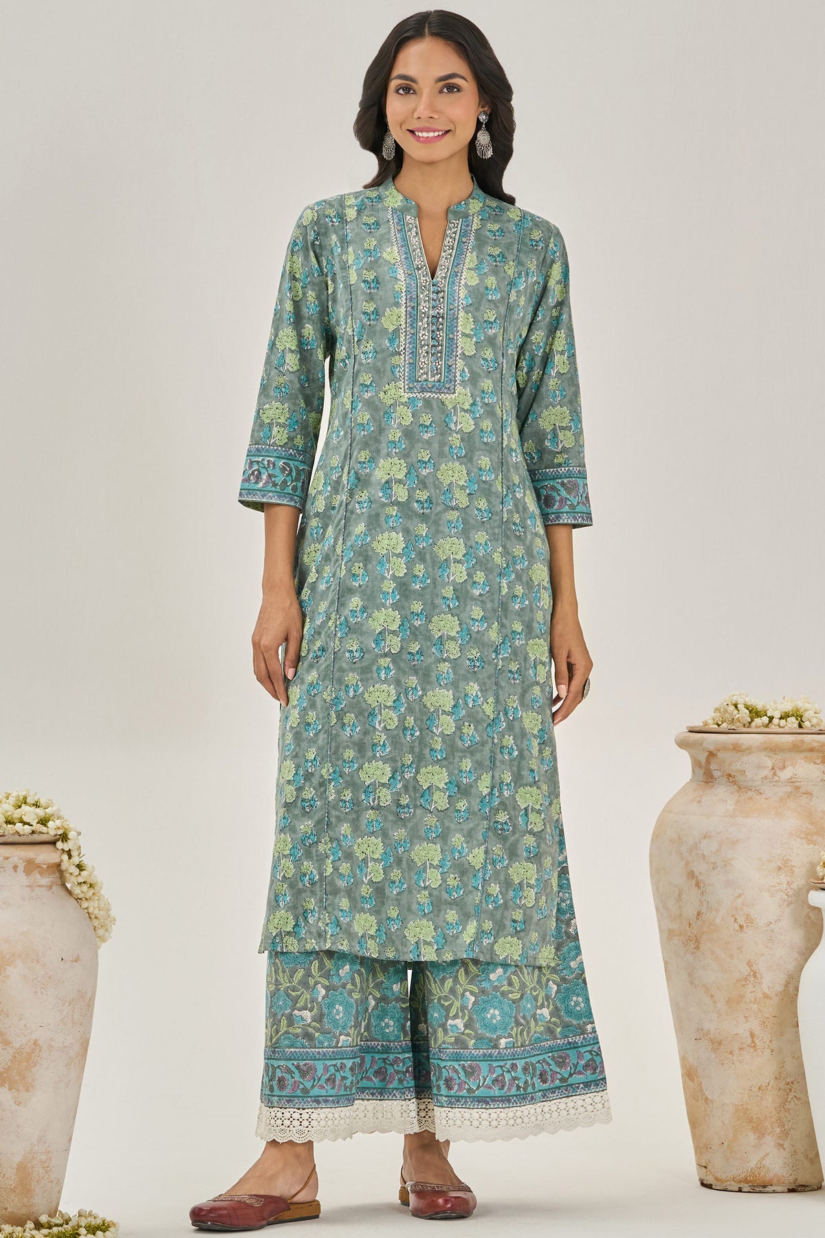 Roz Meher Gulshan Kurta