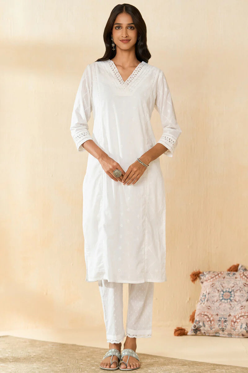 Surplus: Roza Aafiyah White Schiffli Kurta