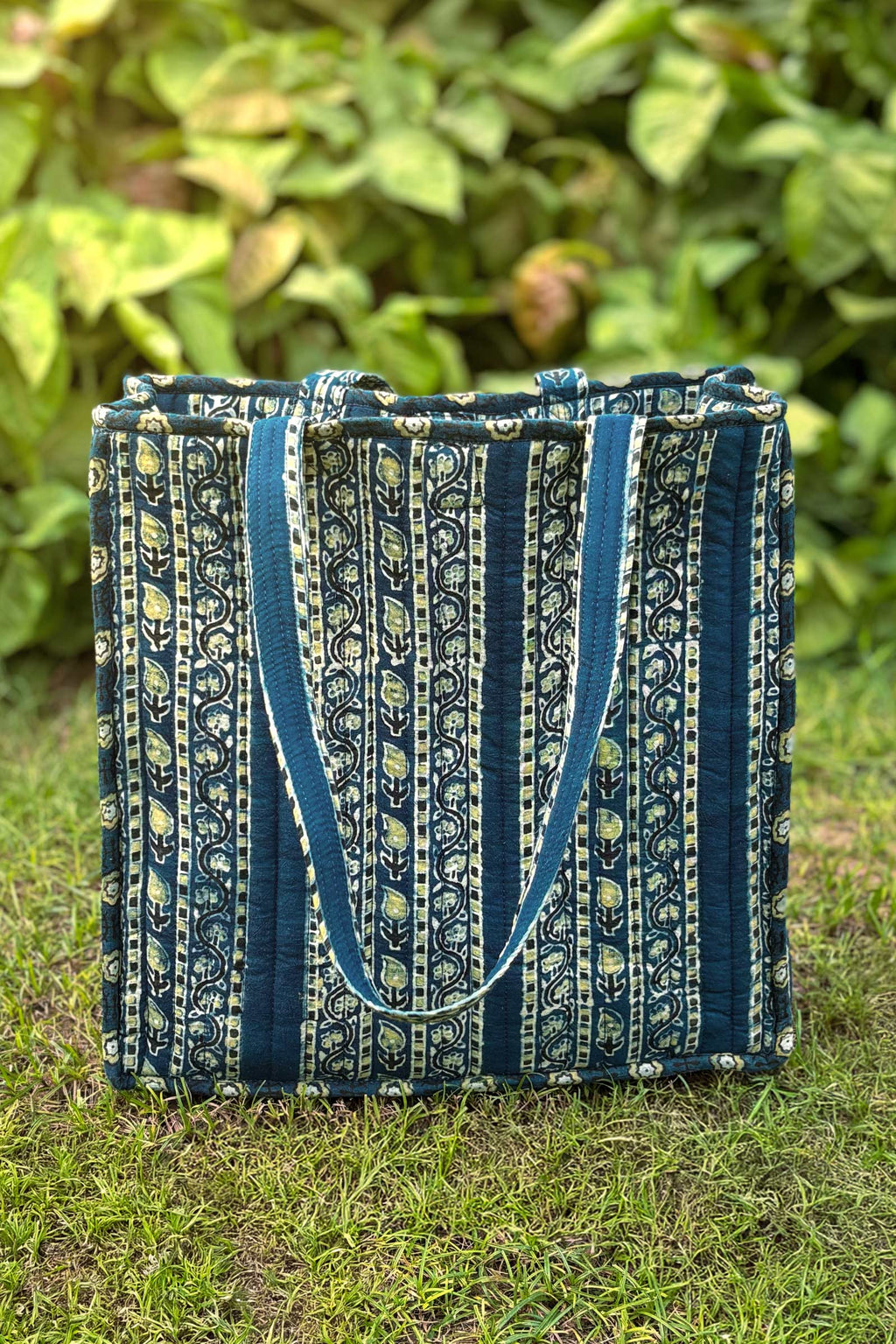 Roza Sabeen Tote Bag