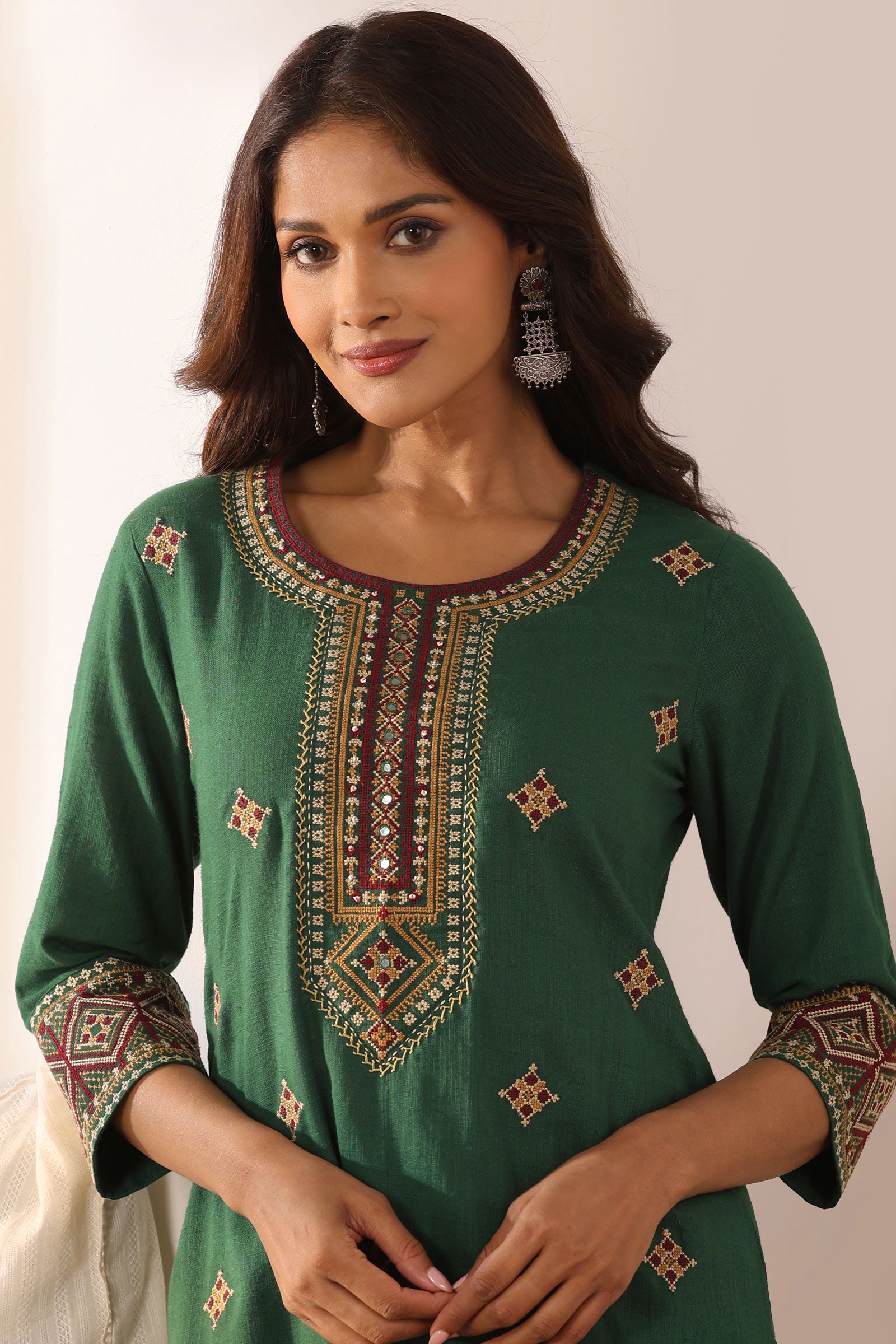 Surplus: Mehraab Mira Green Kurta