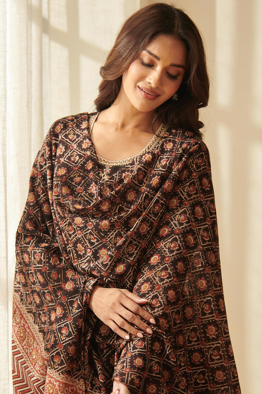 Sehra Yasmine Bagru Dupatta