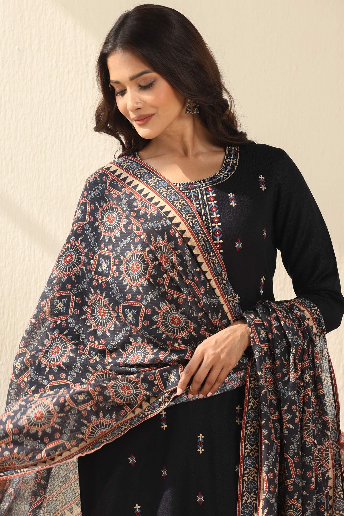 Naadirah Zarina Dupatta