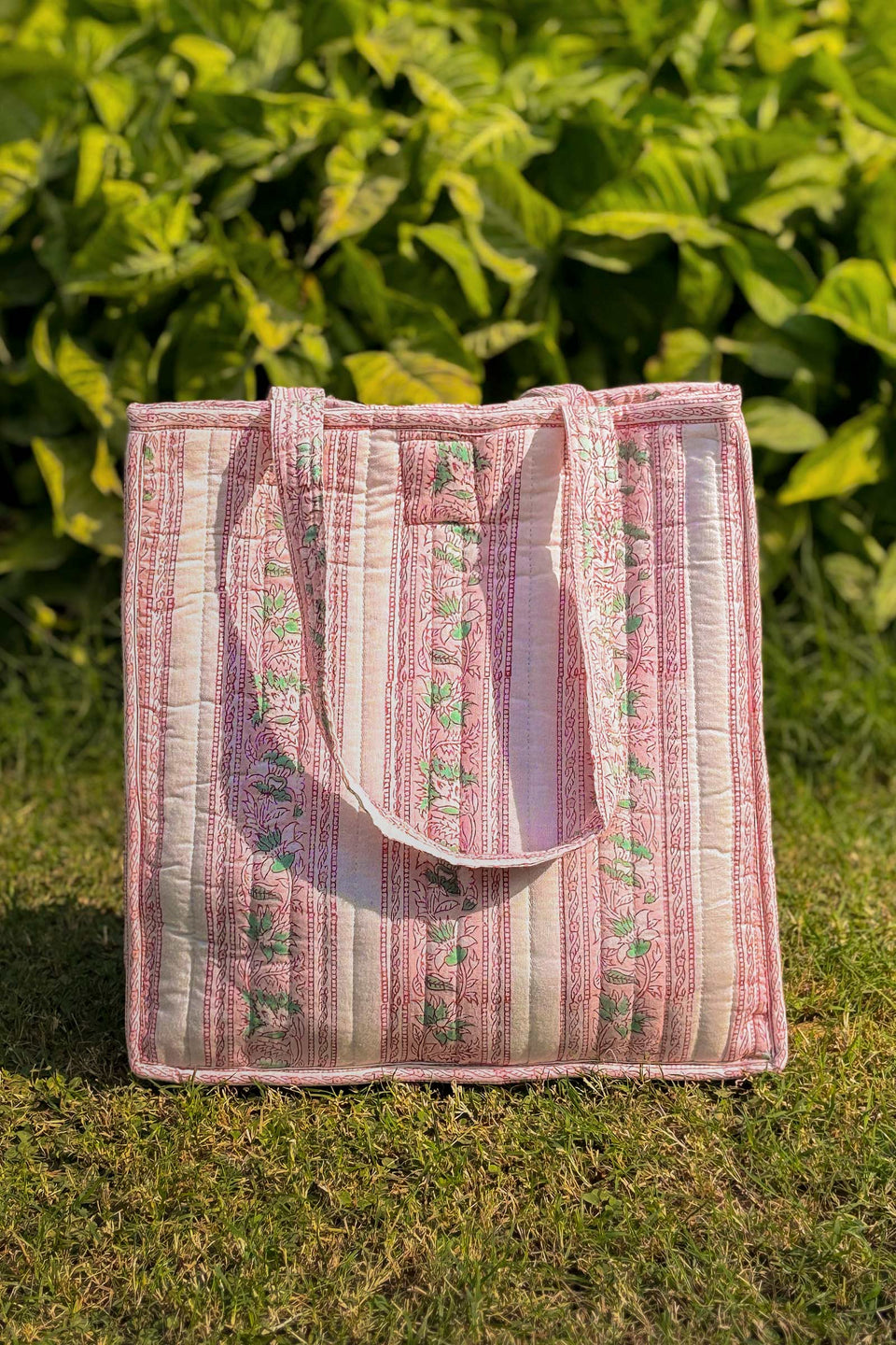 Roza Zunaira Tote Bag