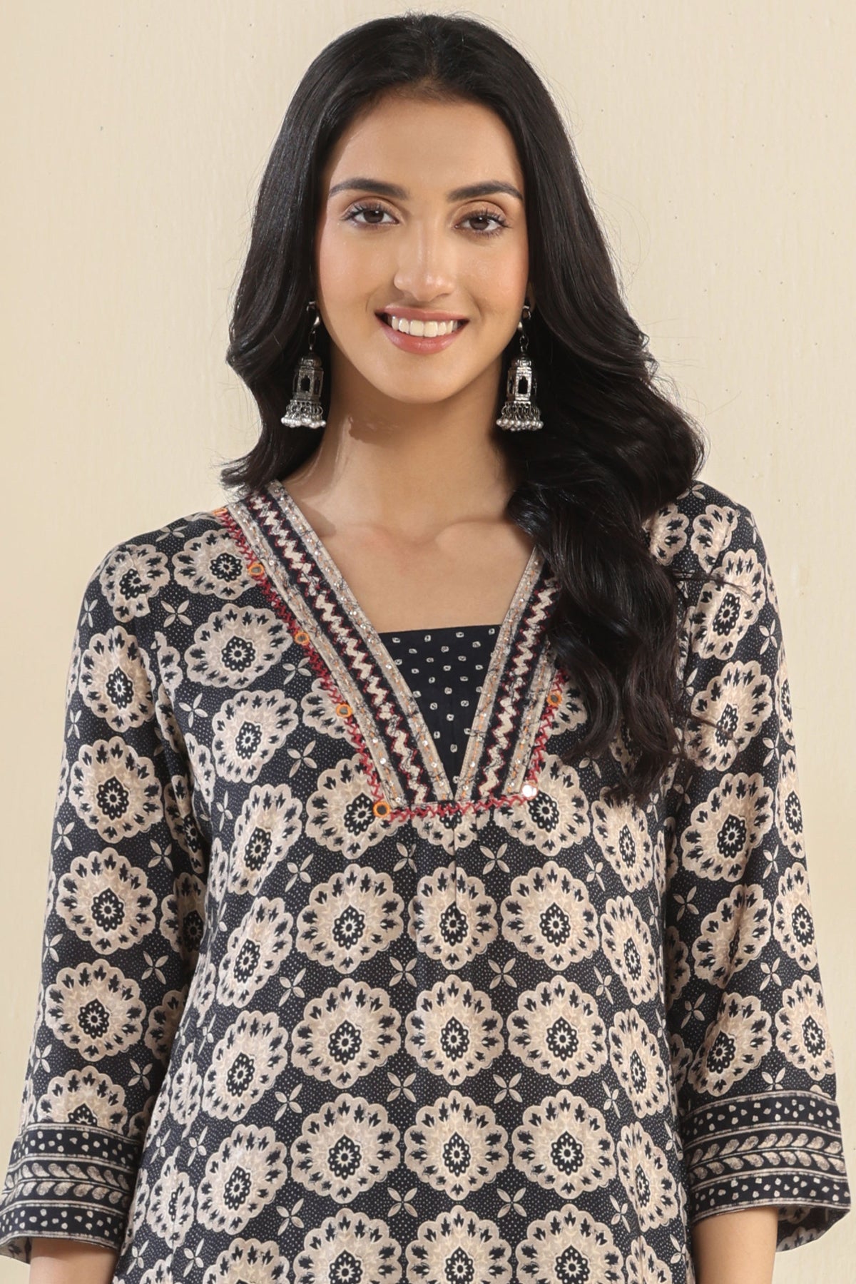 Rangrez Nasrin Kurta