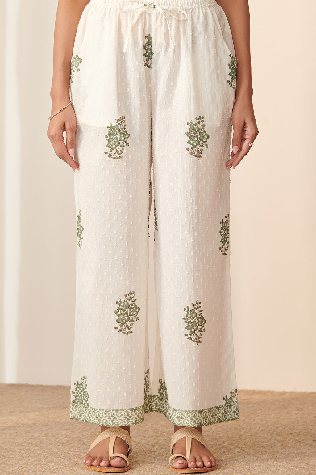 Rosheen Maiwa Sanganeri Farsi