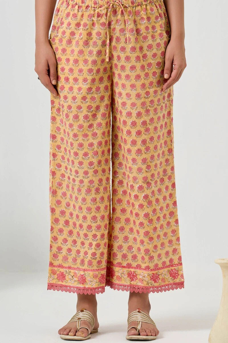 Surplus: Gauhar Shaira Farsi