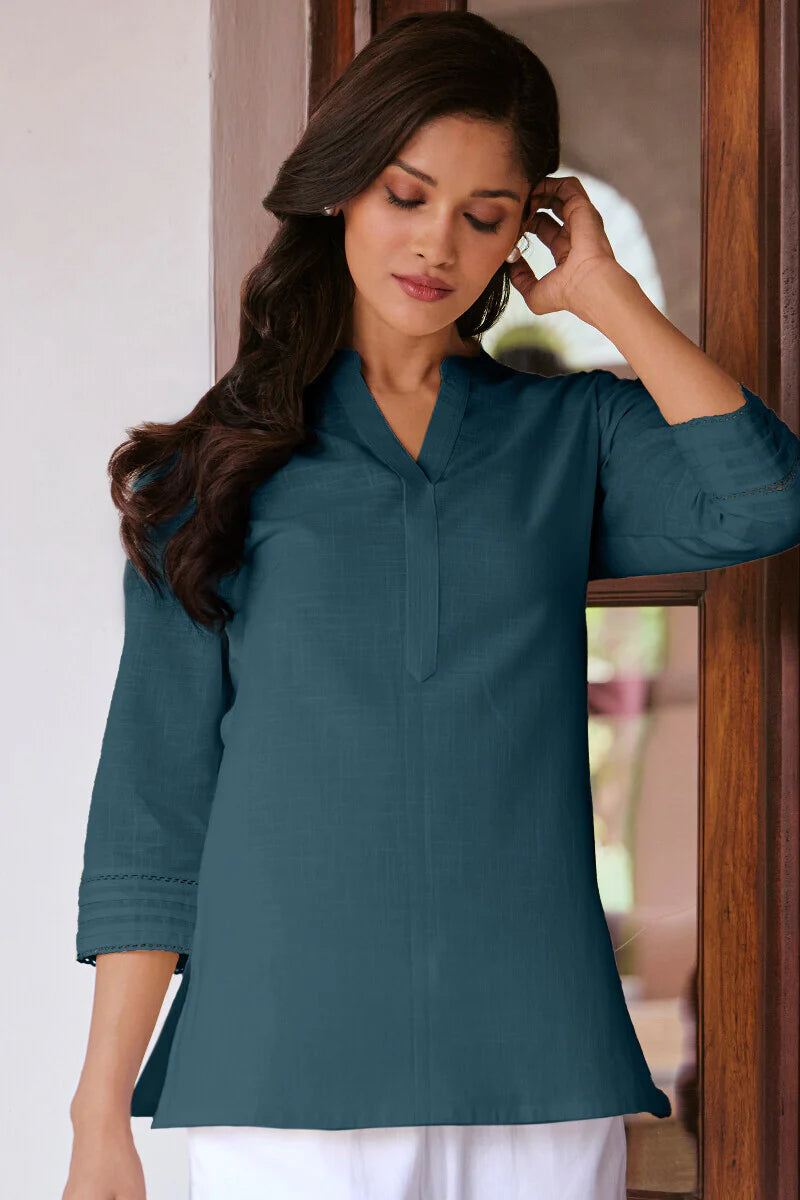 Surplus: Roza Seerat Blue Top