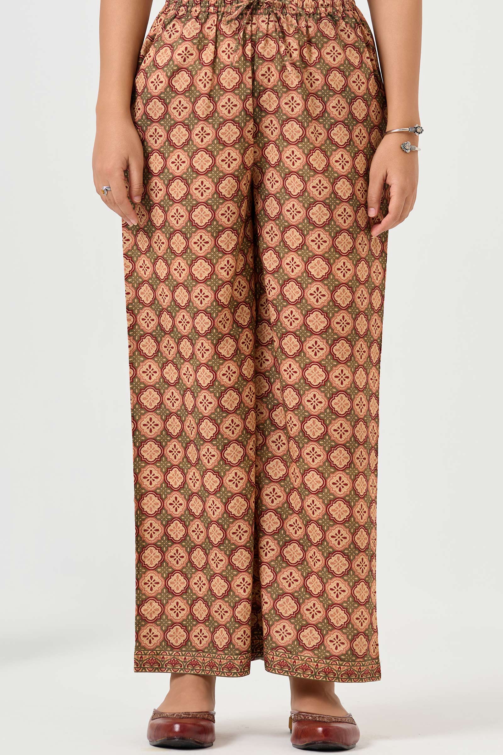 Surplus: Meher Samreen Farsi