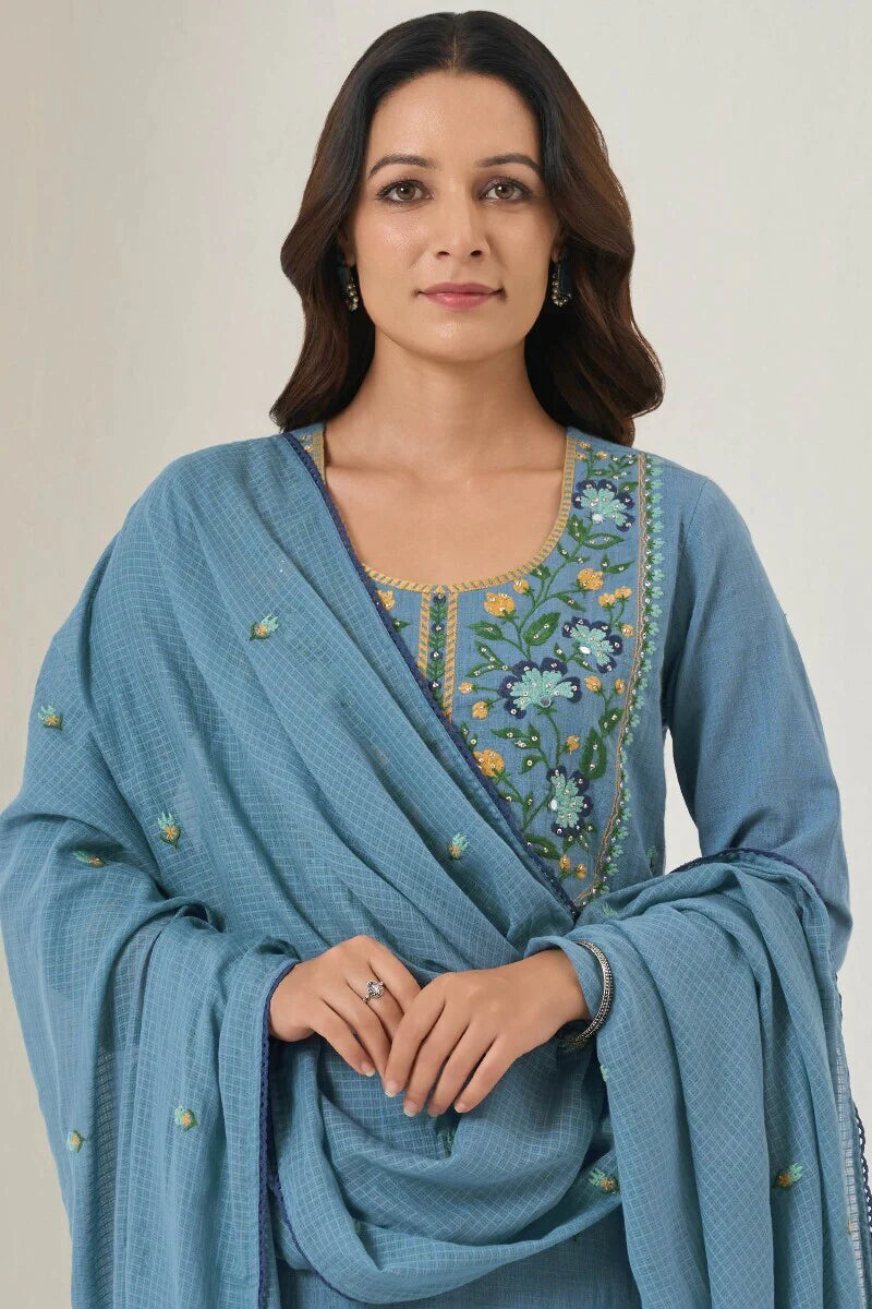 Surplus: Mehraab Nihad Dupatta