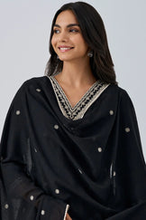 Surplus: Mehraab Mumtaz Dupatta